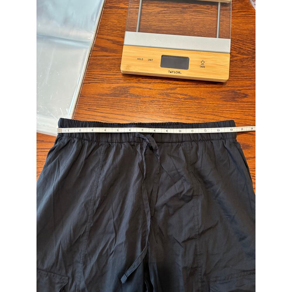 Lululemon Black Lightweight Adjustable Mid-Rise Cargo Pant Women's Size Small - Picture 6 of 7